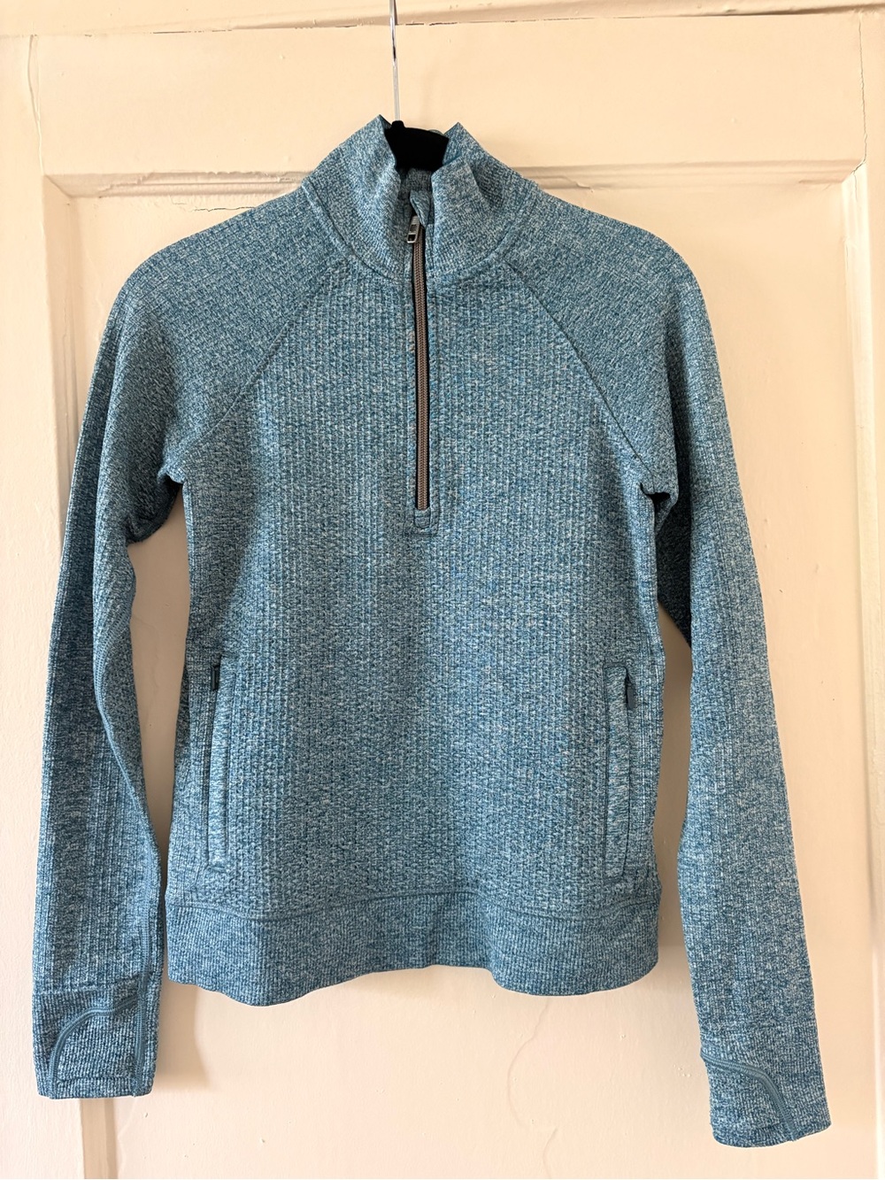Lululemon quarter zip size 4